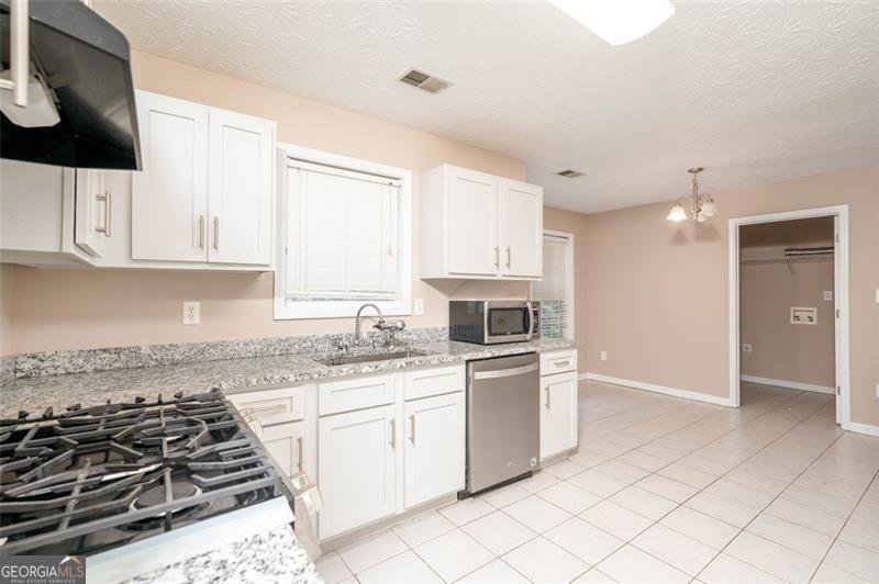 318 Lee Miller Drive Suwanee - 10