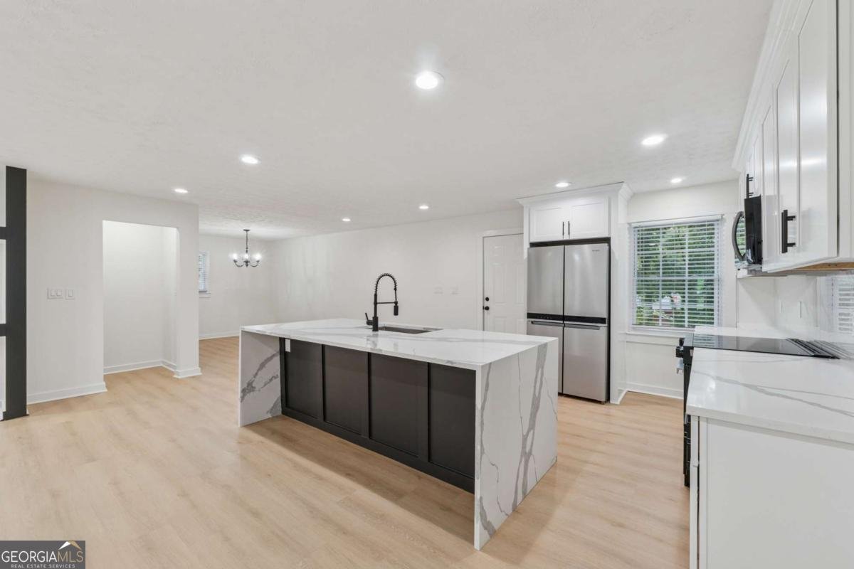 676 Bralorne Drive Stone Mountain - 12