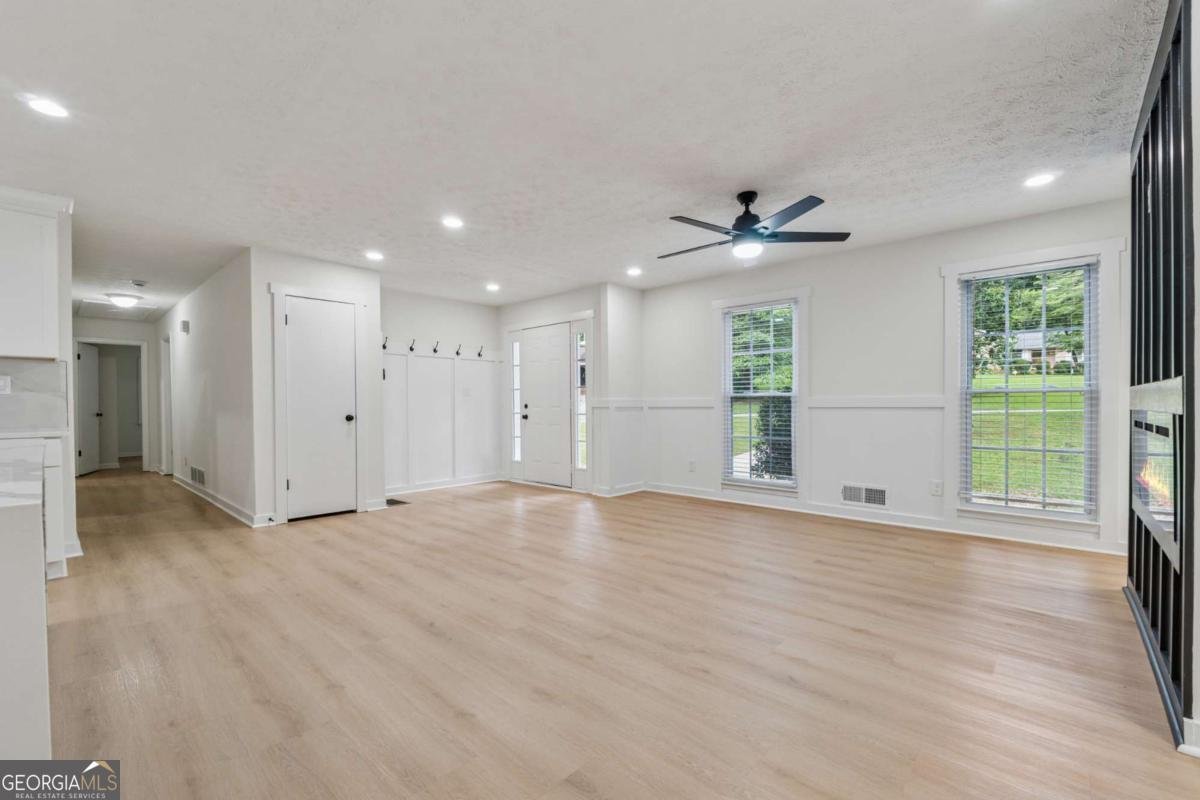 676 Bralorne Drive Stone Mountain - 4