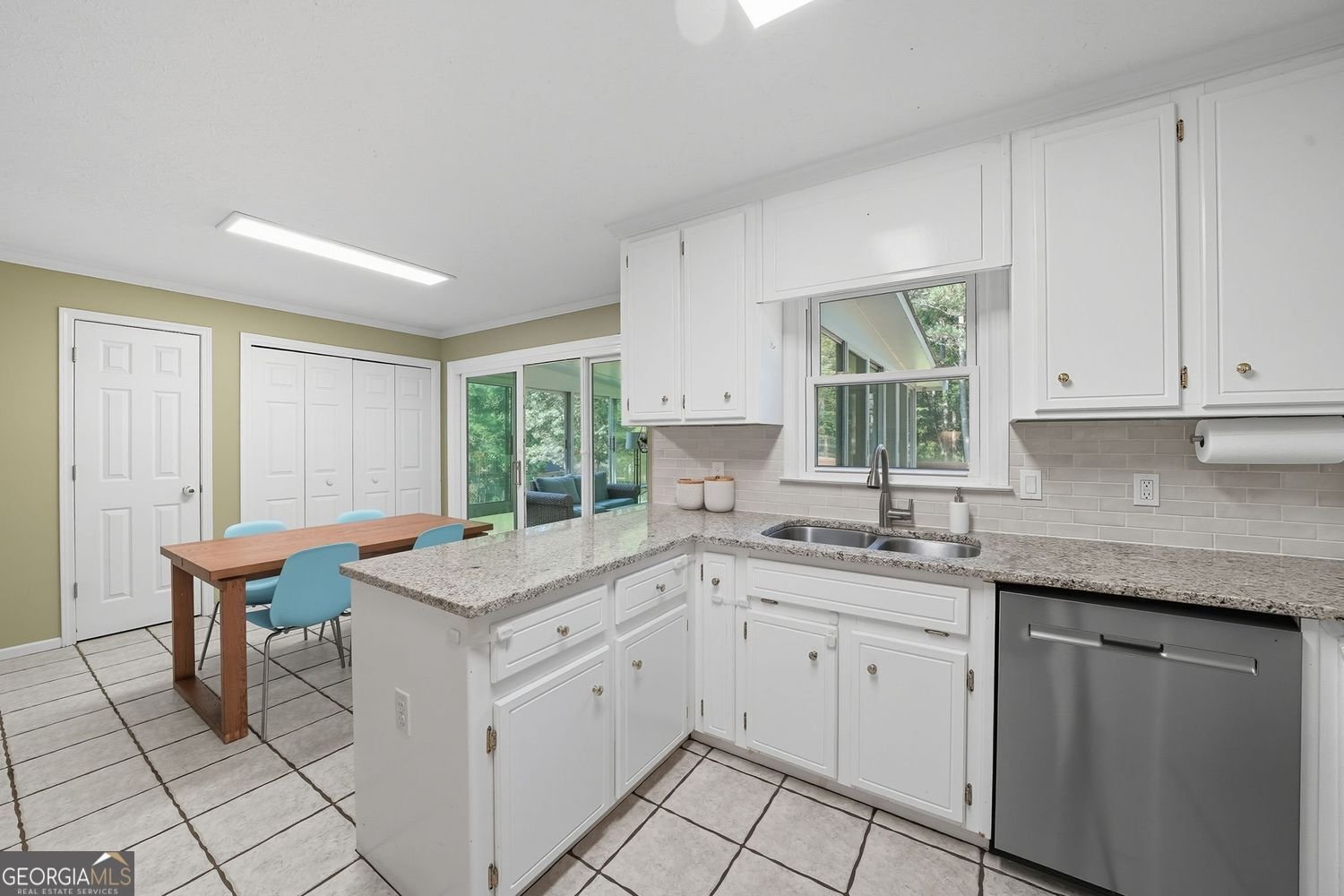 421 Coolsprings Trail Woodstock - 3