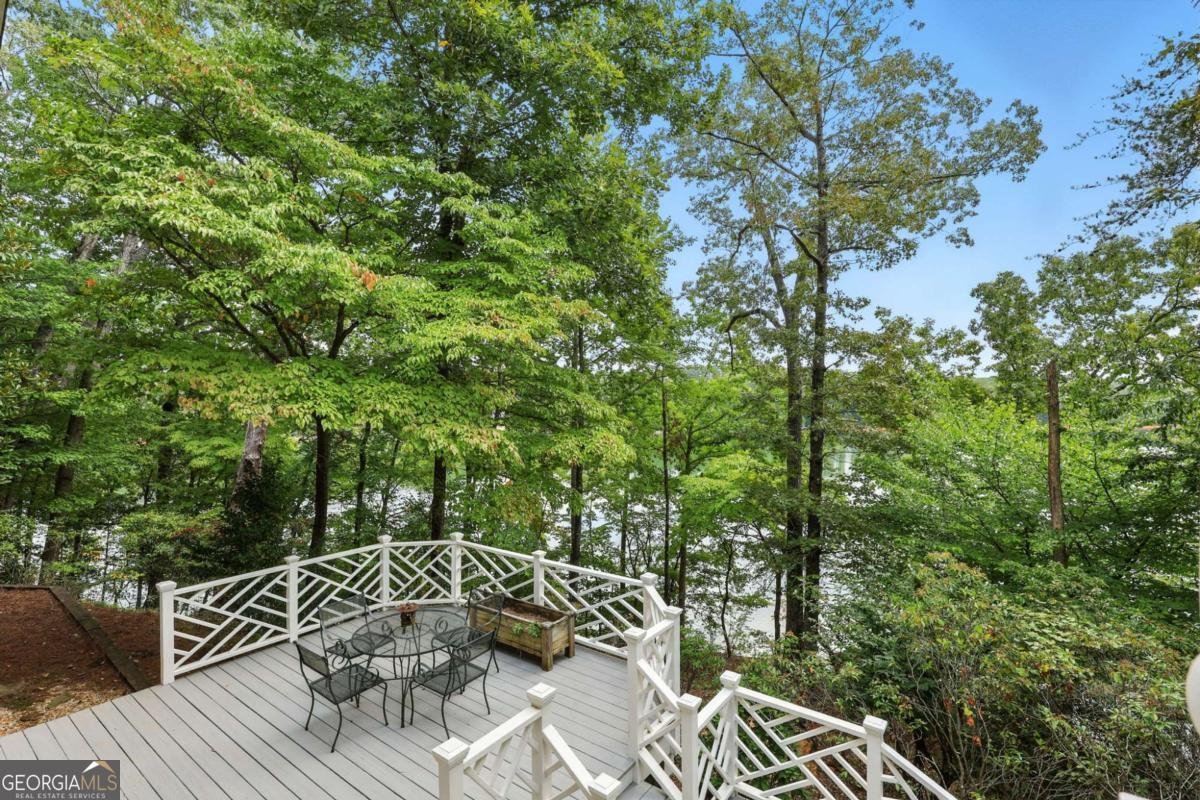 951 East Lake Drive Gainesville - 23