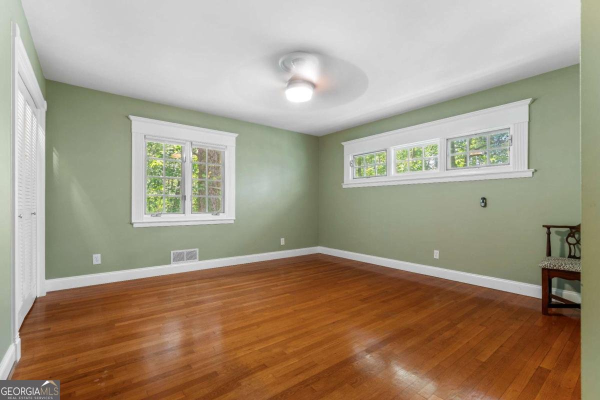 3755 Ashwood Drive Smyrna - 23