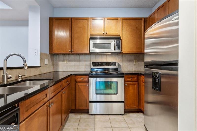 1250 Parkwood Circle Atlanta - 27