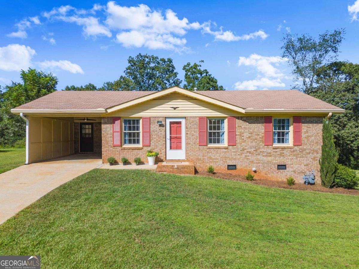 4520 Cash Drive Flowery Branch - 1