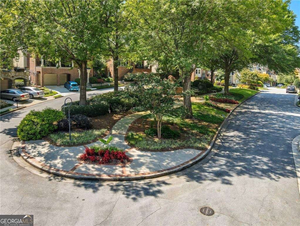 1154 Fairway Gardens Brookhaven - 2