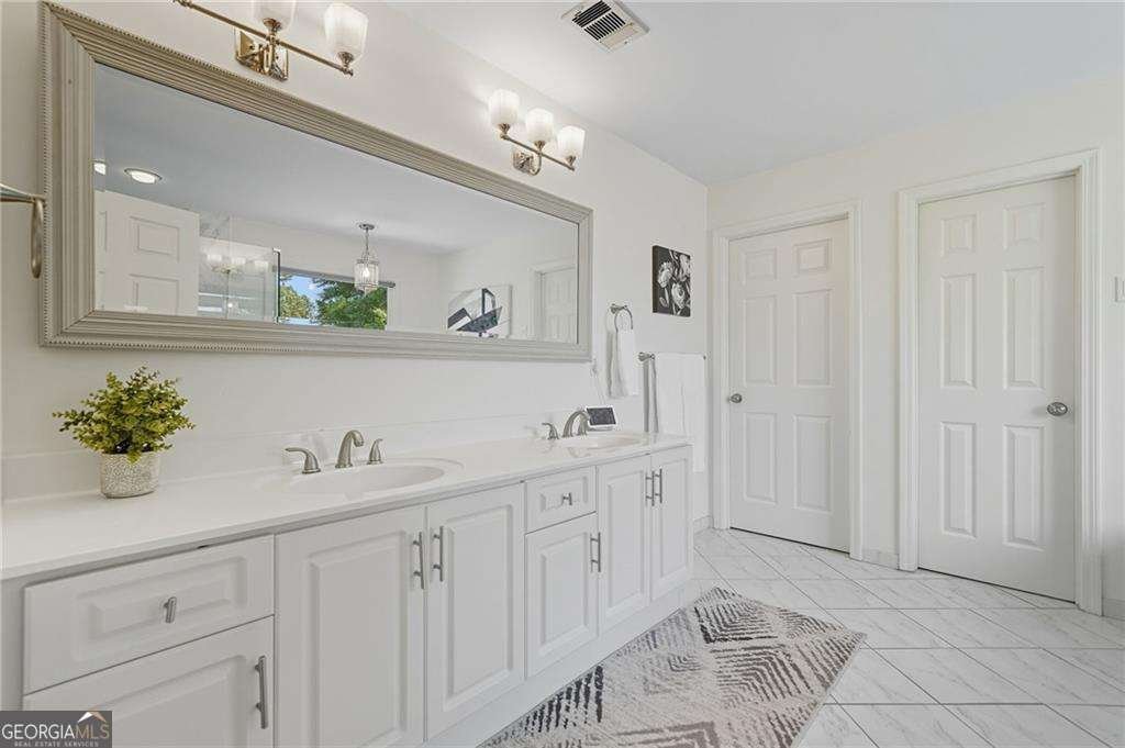 1154 Fairway Gardens Brookhaven - 32