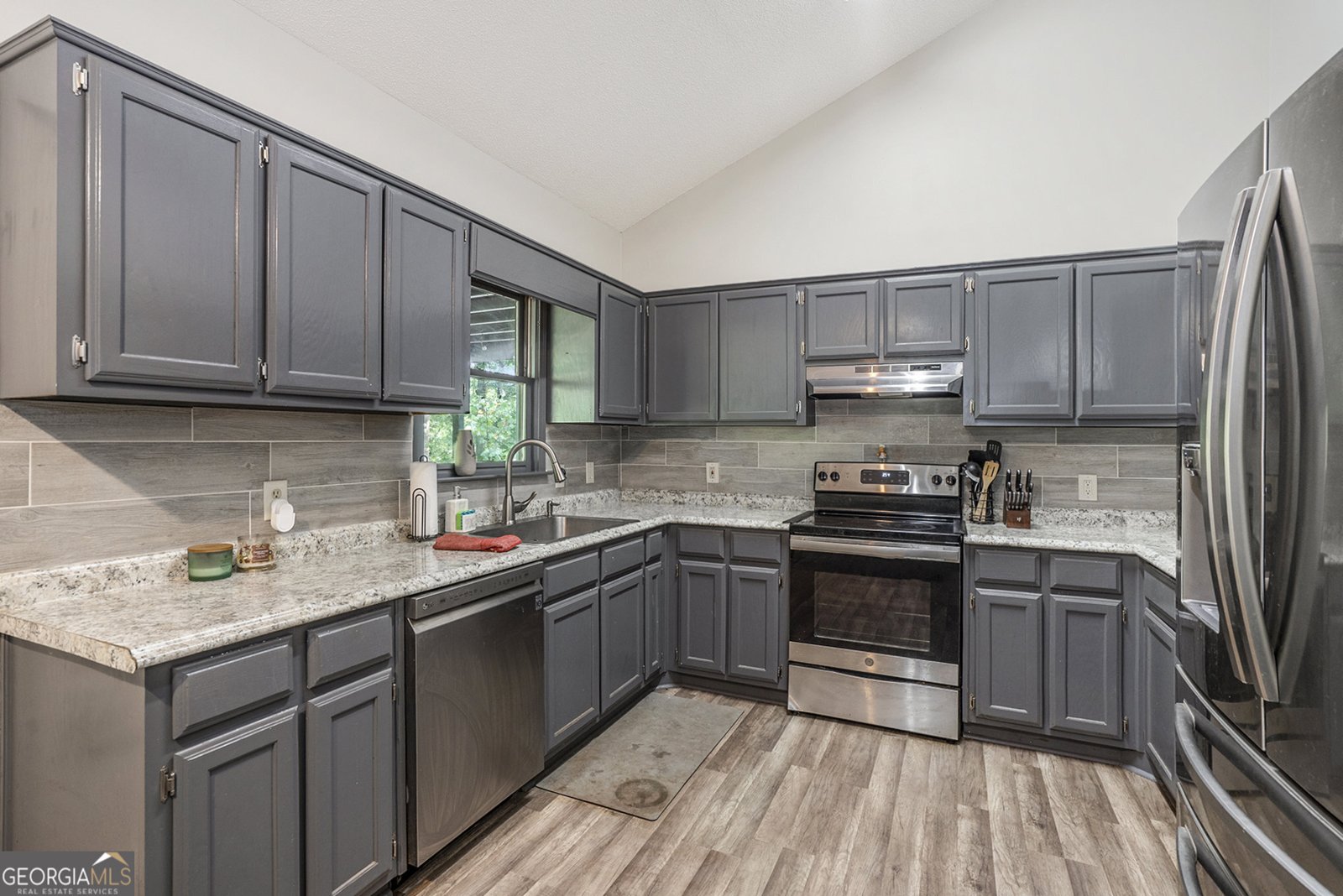 1534 Oakhill Drive Auburn - 8