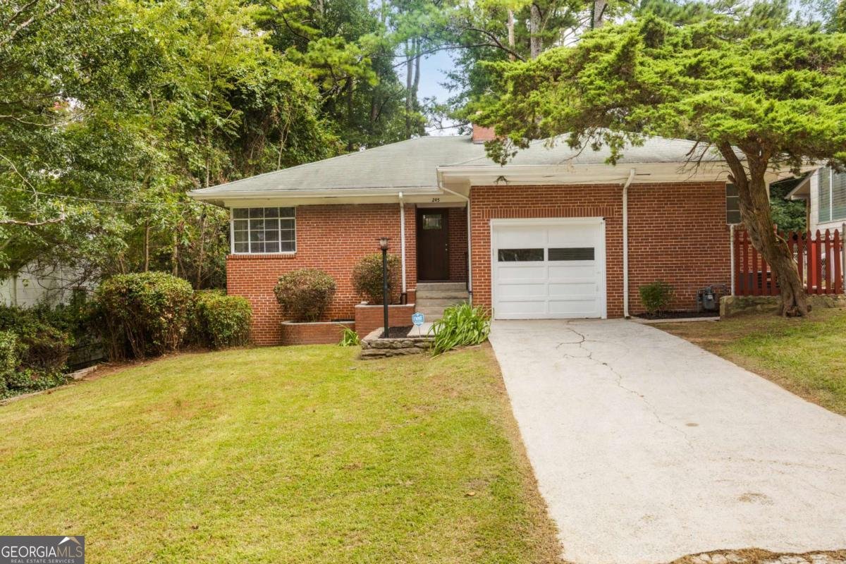 245 Richardson Road Atlanta - 1
