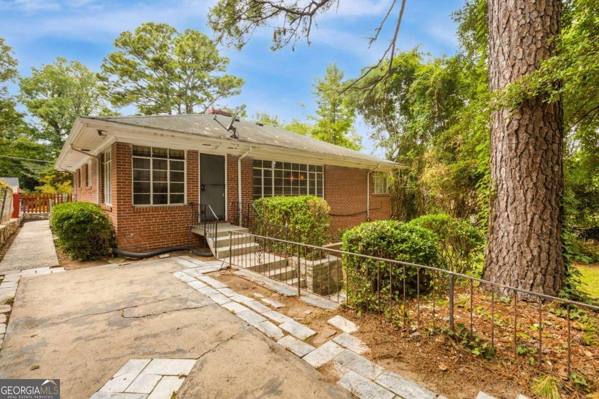 245 Richardson Road Atlanta - 39