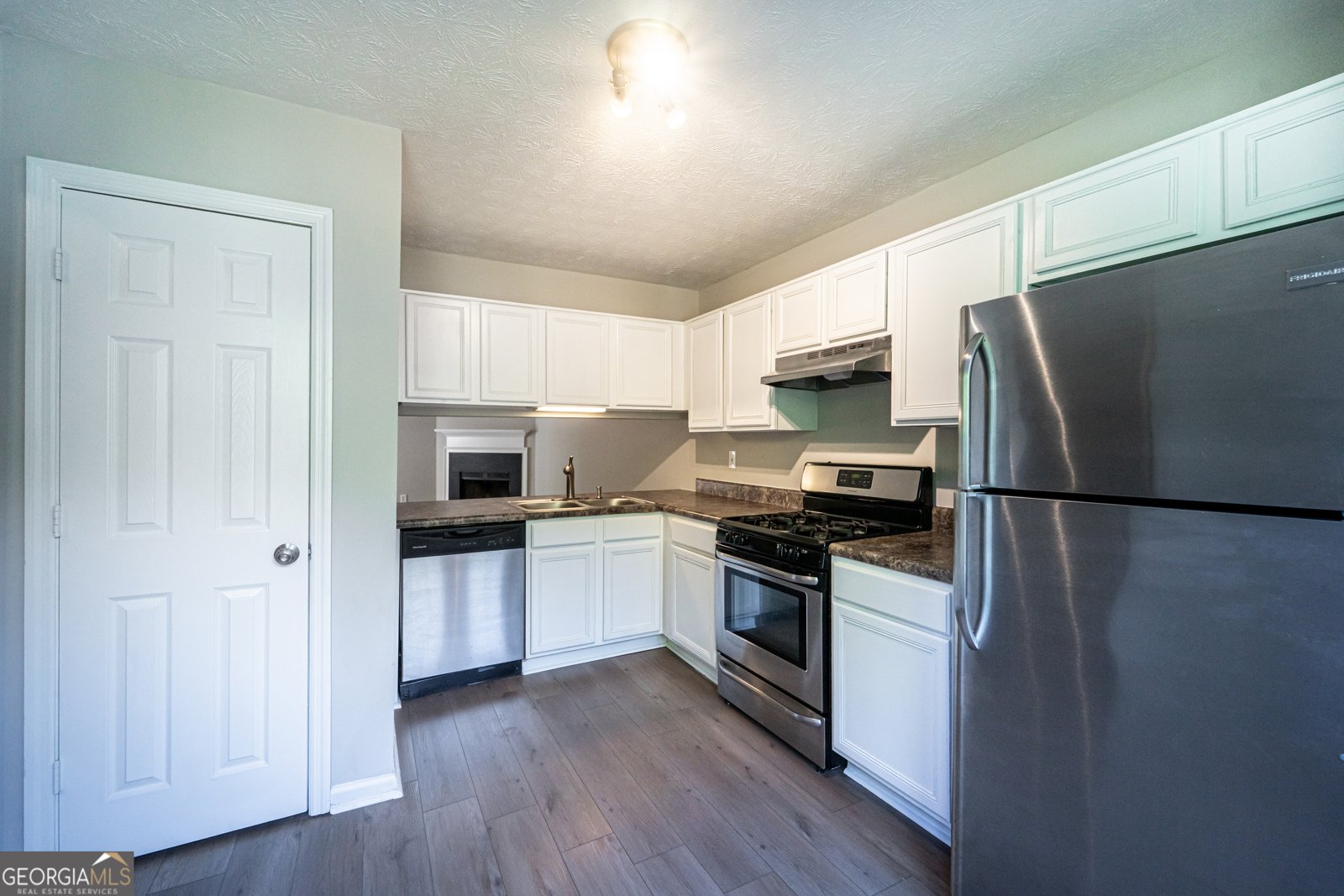 148 Willow Stream Court Roswell - 5