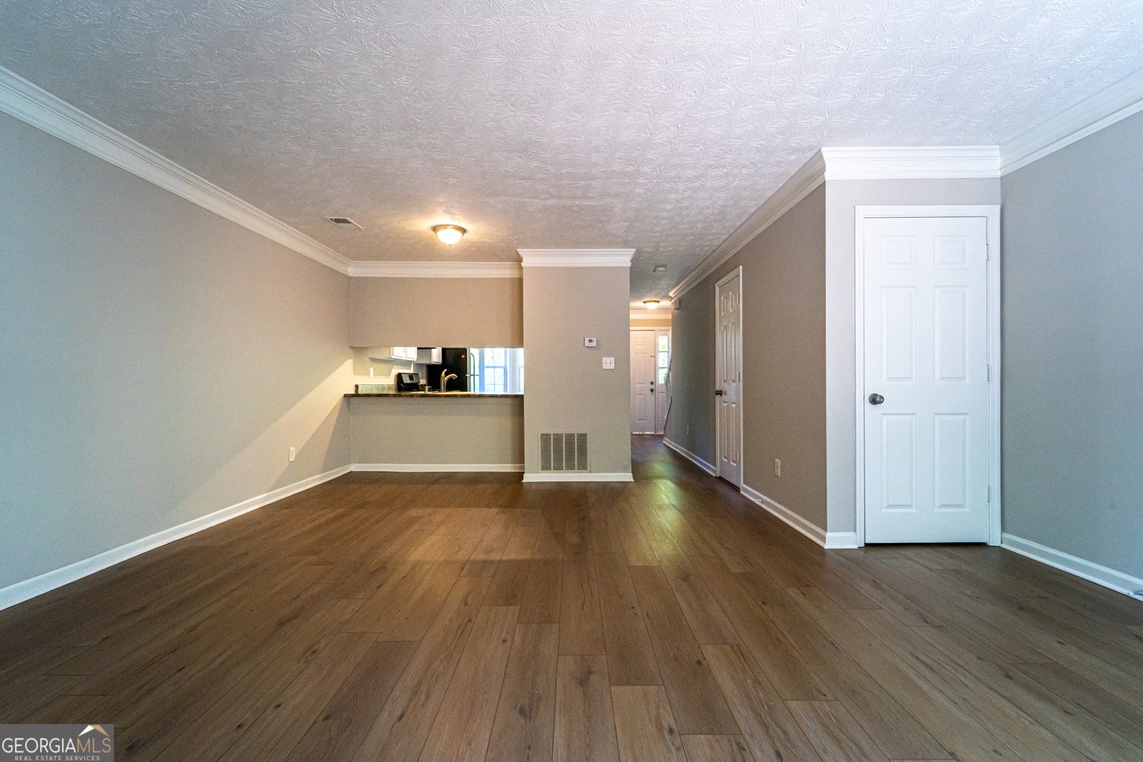 148 Willow Stream Court Roswell - 9