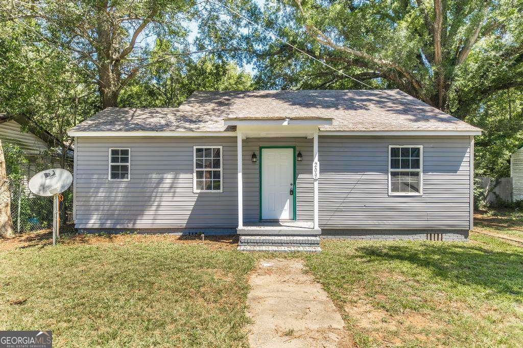 209 Calhoun Street Fort Valley - 3