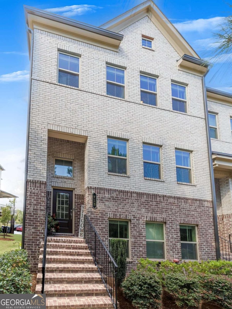 713 Brecklin Lane Woodstock - 2
