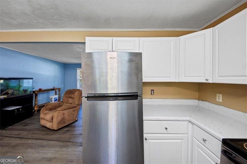 6867 LAURELWOOD Drive Douglasville - 17