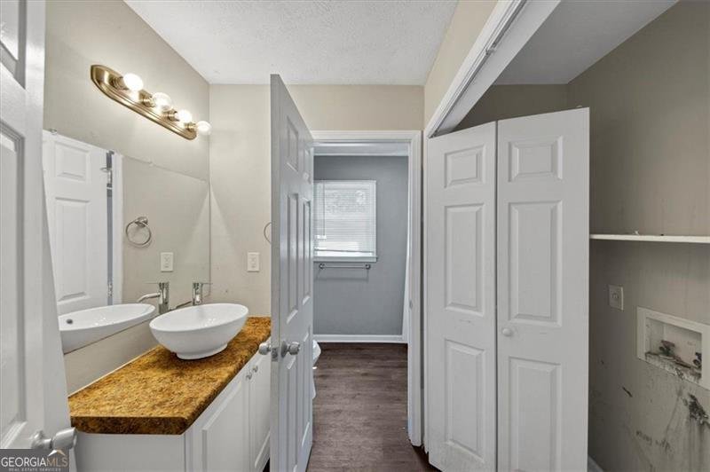 6867 LAURELWOOD Drive Douglasville - 19
