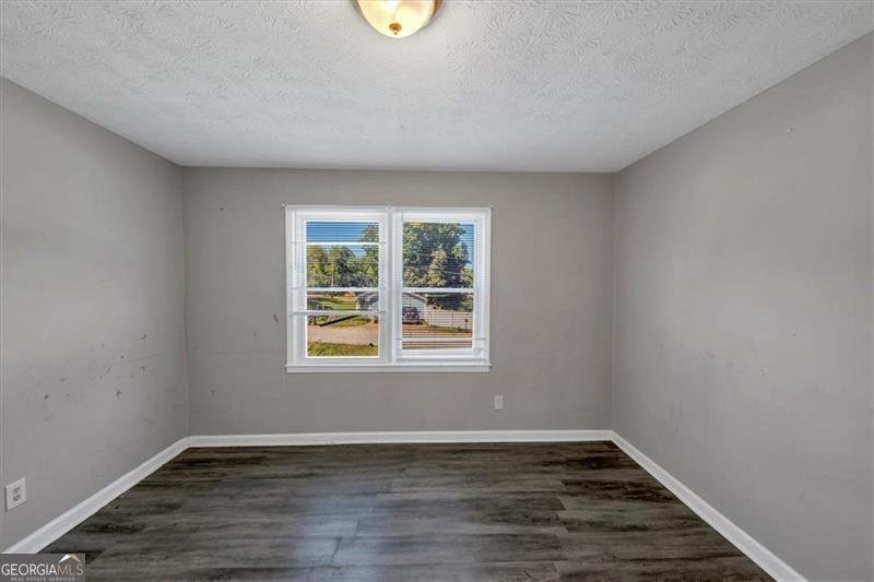 6867 LAURELWOOD Drive Douglasville - 21