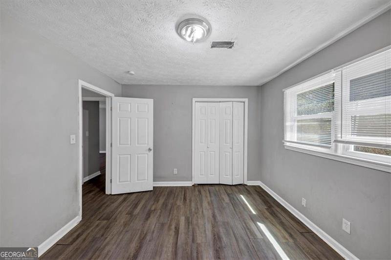 6867 LAURELWOOD Drive Douglasville - 24