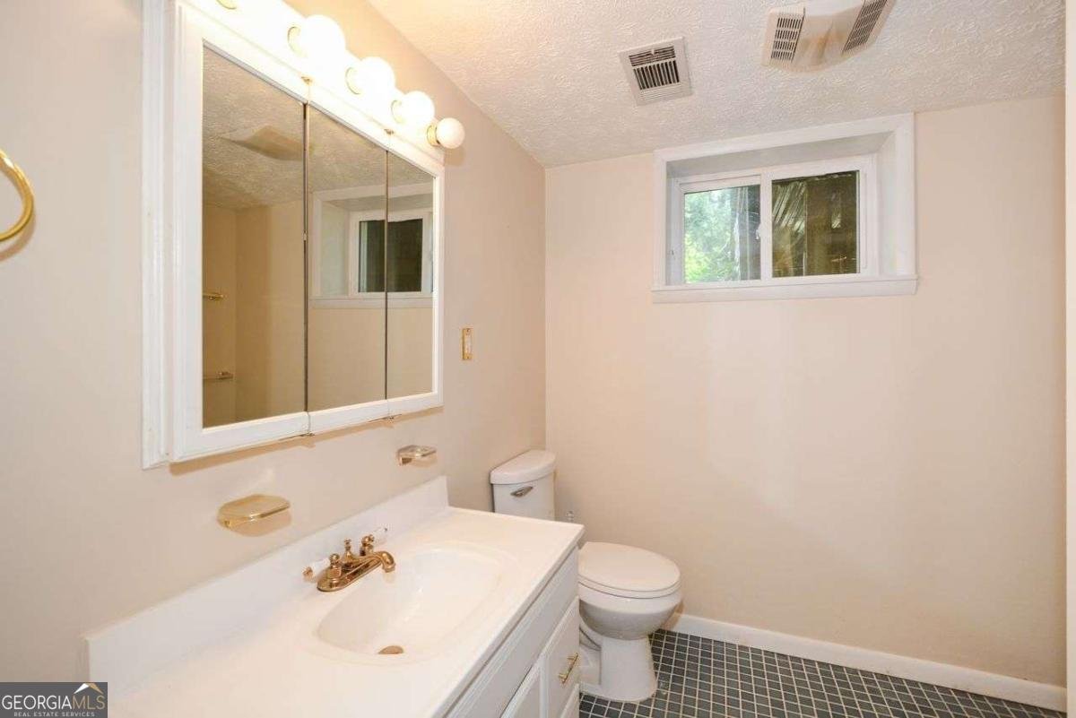 3811 Hurt Road Smyrna - 25