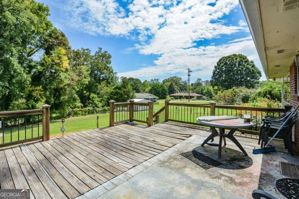 3811 Hurt Road Smyrna - 27