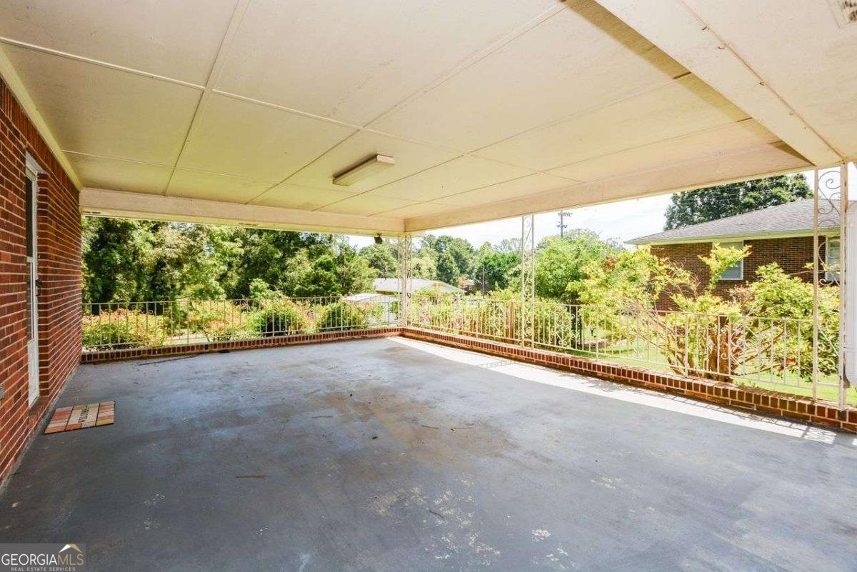 3811 Hurt Road Smyrna - 32