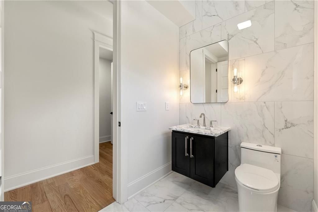 320 Hammond Drive Atlanta - 16