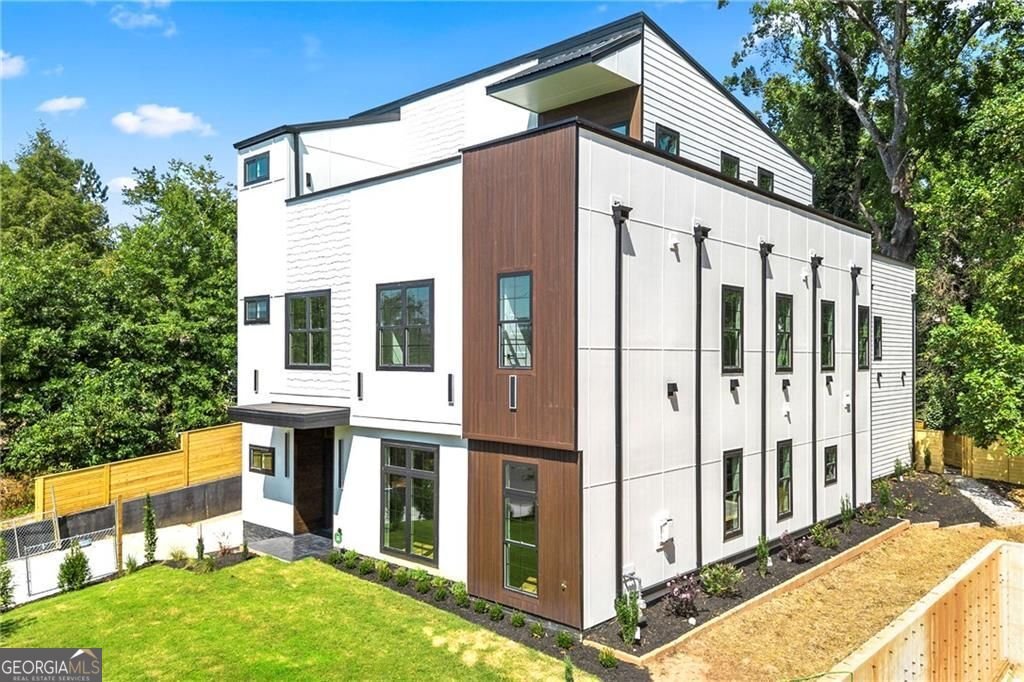 320 Hammond Drive Atlanta - 2