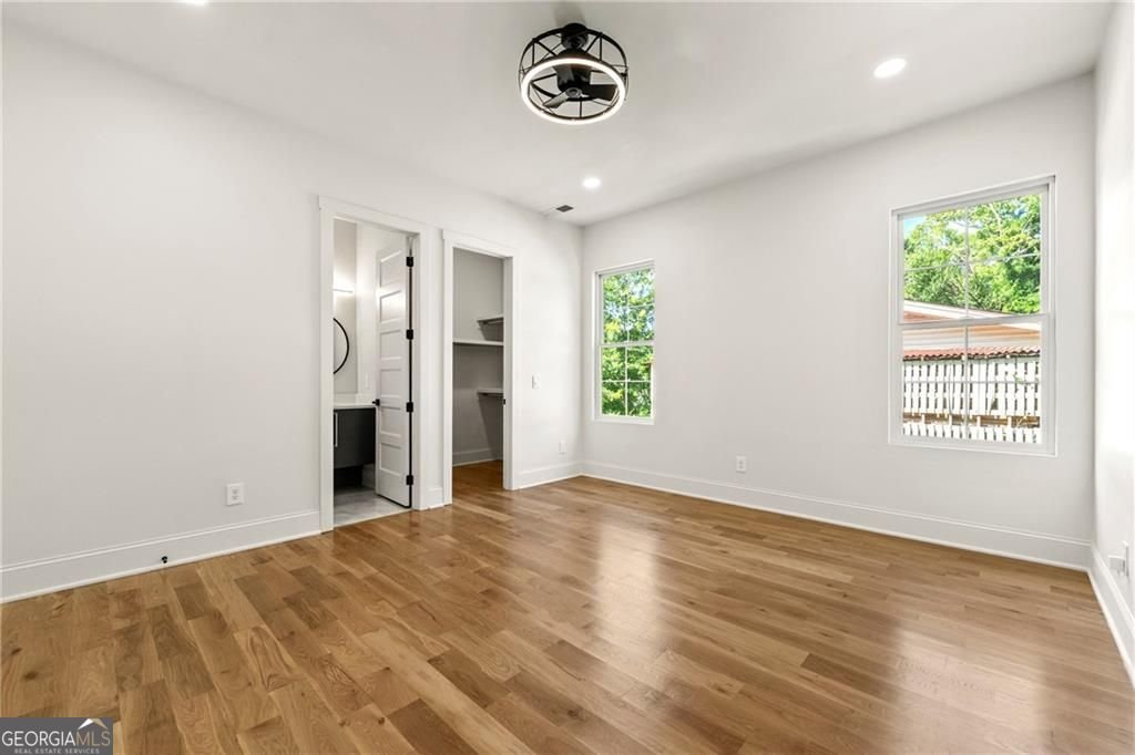320 Hammond Drive Atlanta - 33