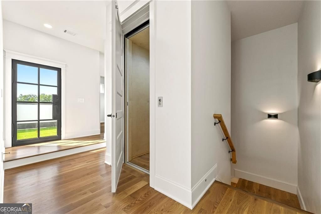 320 Hammond Drive Atlanta - 38