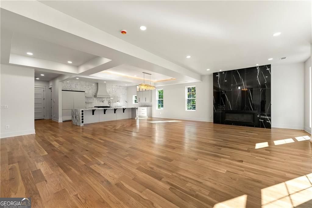 320 Hammond Drive Atlanta - 4