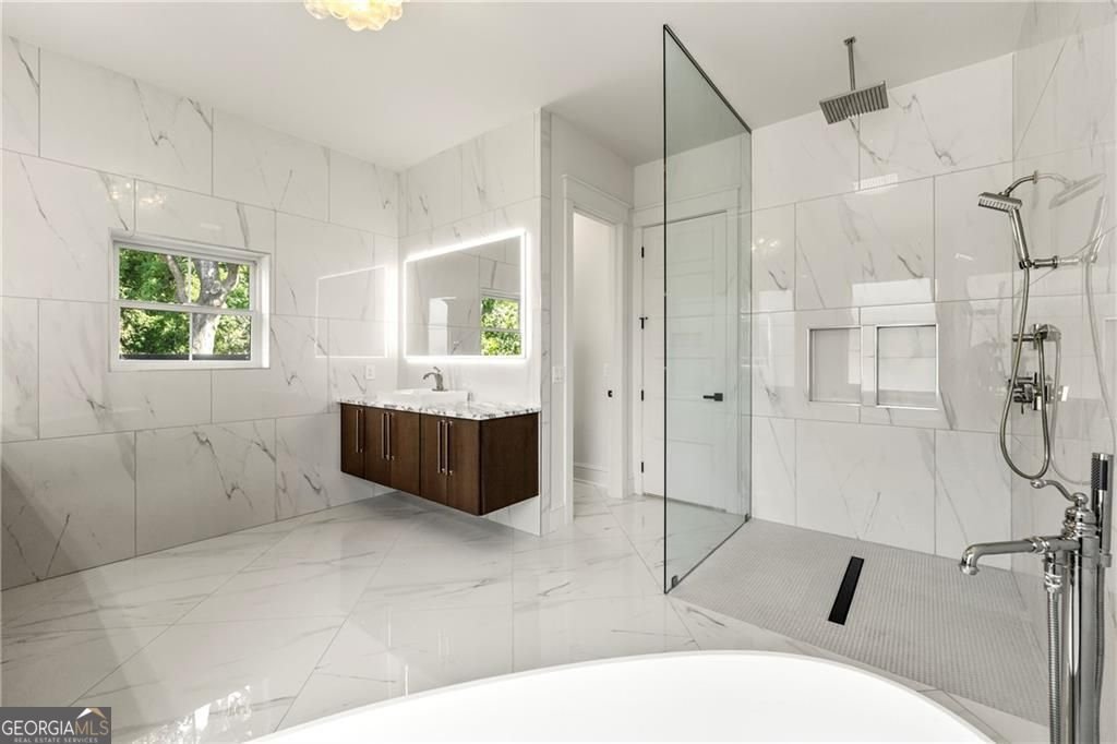320 Hammond Drive Atlanta - 44