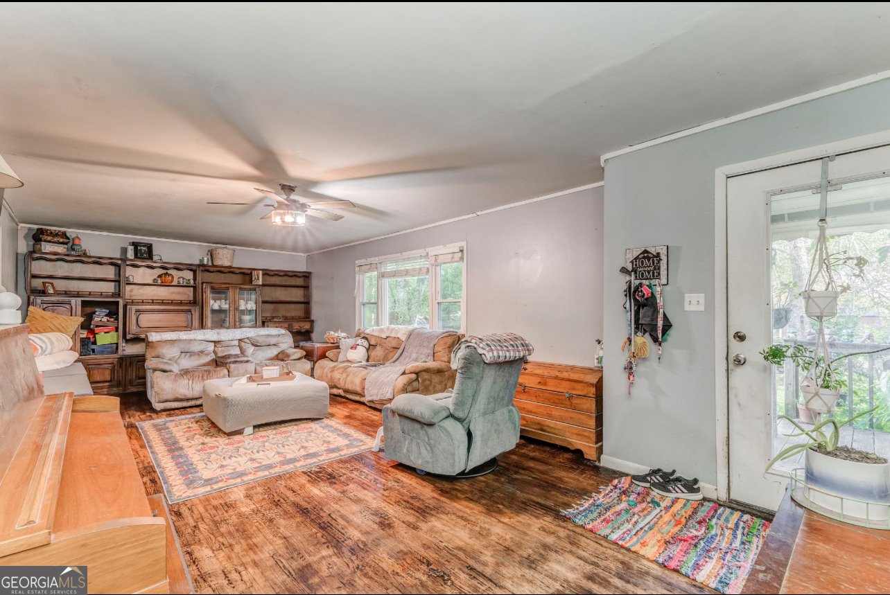 455 Bell Street Menlo - 2