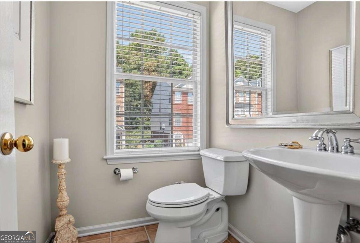 3758 Chattahoochee Summit Drive Atlanta - 10