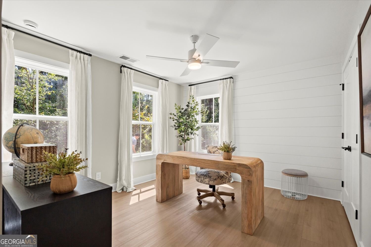 122 Pinecone Parkway Alpharetta - 24
