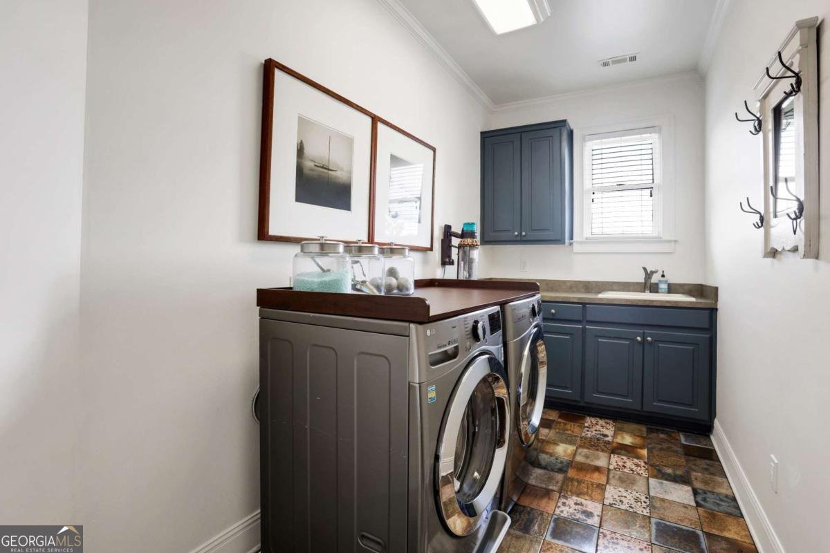 6220 Clifton Circle Suwanee - 2