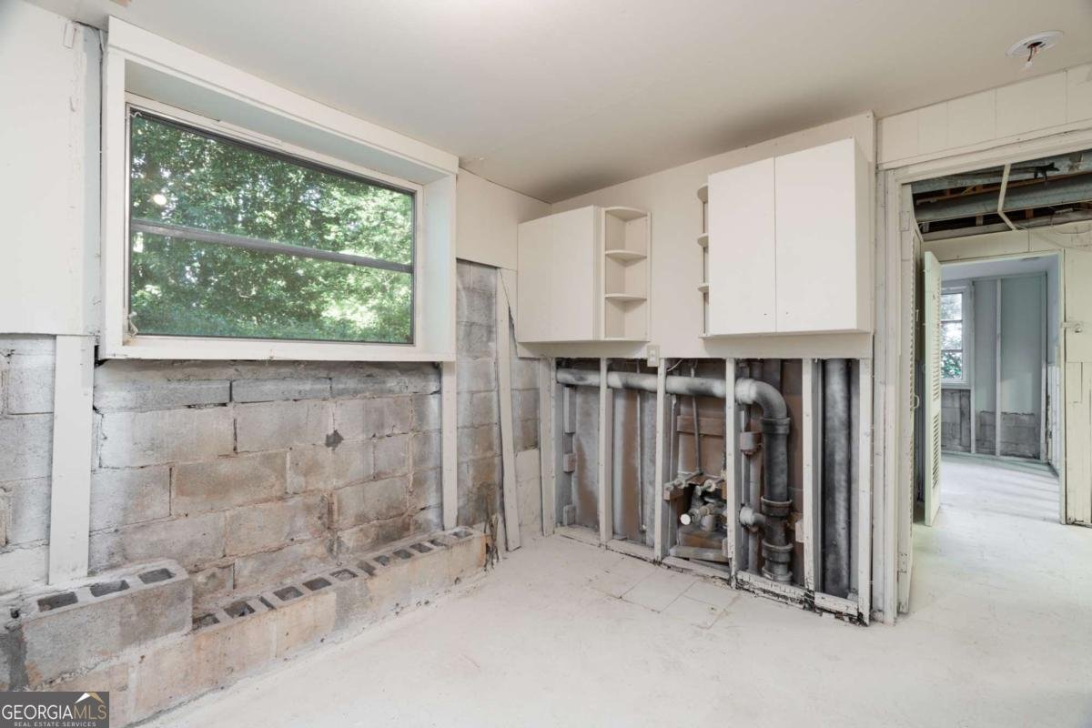 1636 Beacon Hill Boulevard Atlanta - 24