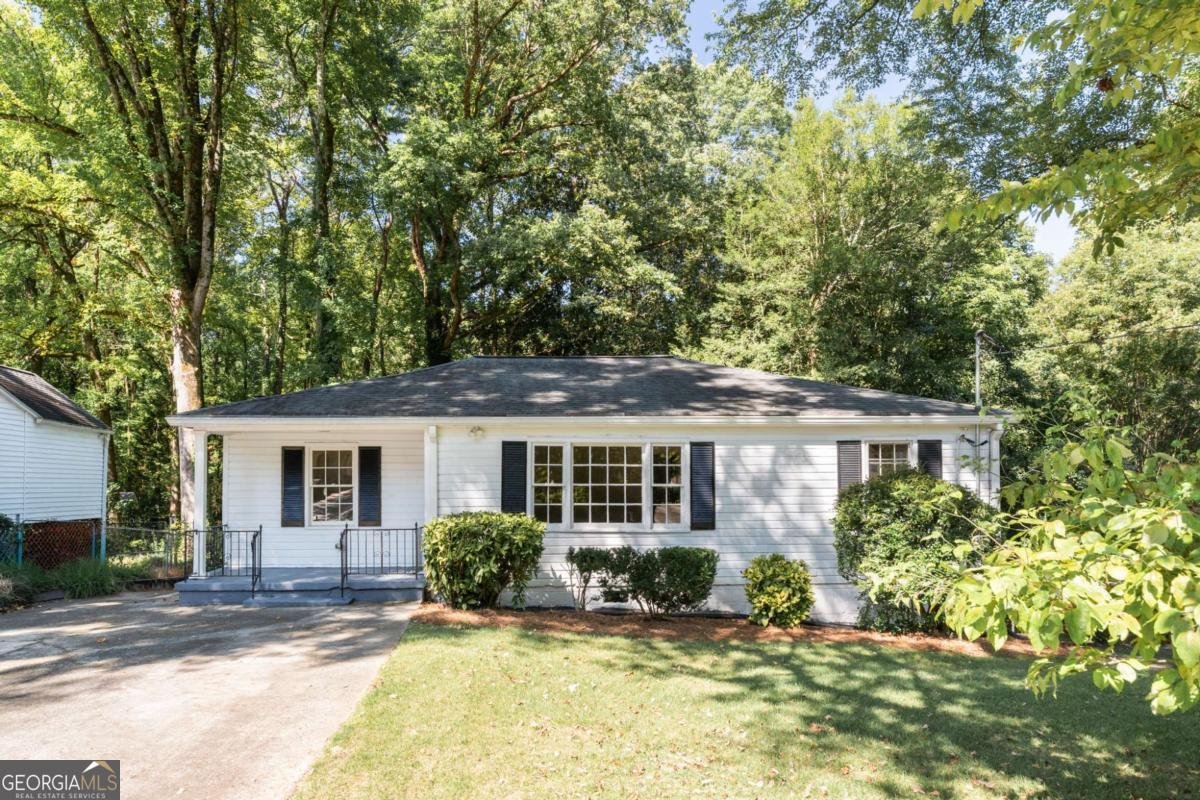 1636 Beacon Hill Boulevard Atlanta - 4
