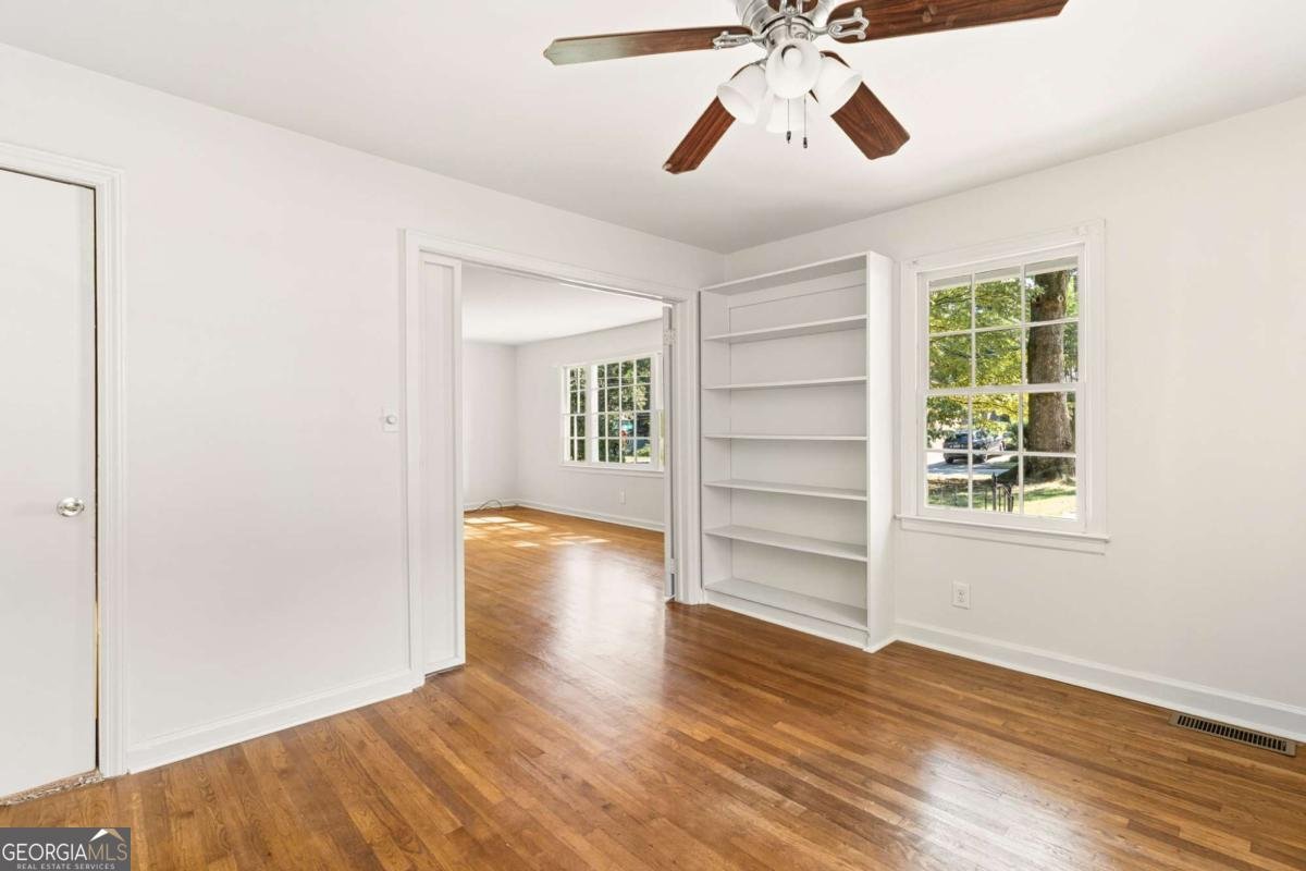 1636 Beacon Hill Boulevard Atlanta - 9