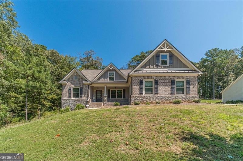 1226 Fairwinds Drive Loganville - 1