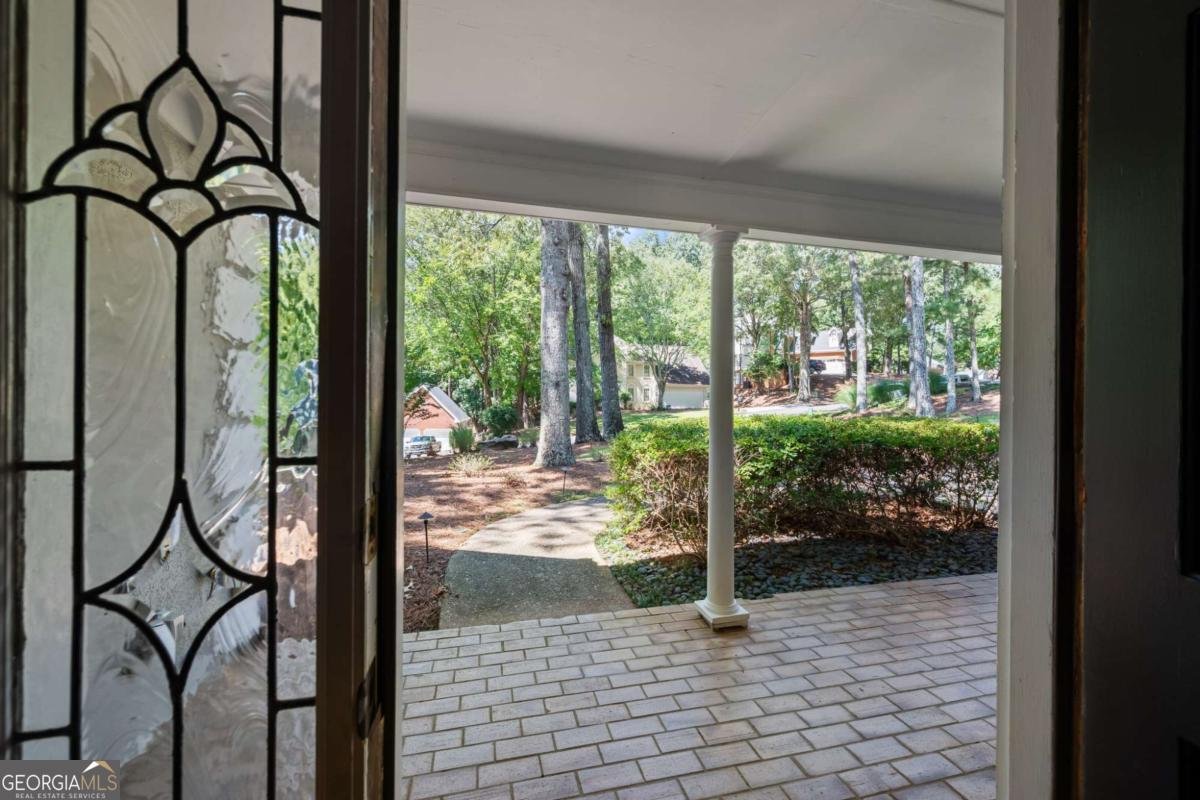 2710 Lakewind Court Alpharetta - 1