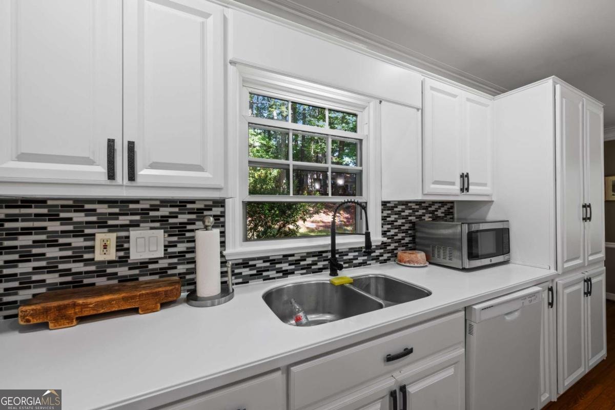 2710 Lakewind Court Alpharetta - 23