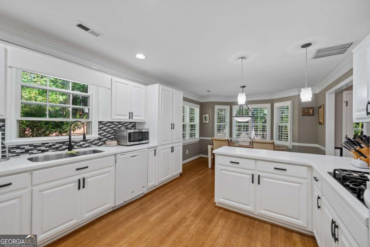 2710 Lakewind Court Alpharetta - 24