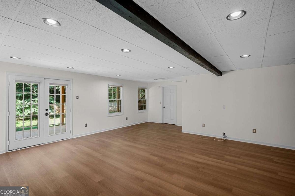 528 Wisteria Drive Woodstock - 33