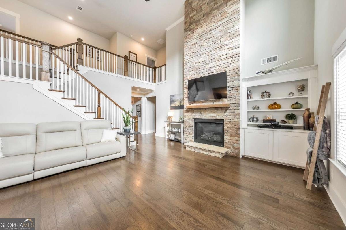5567 Forest Edge Lane Kennesaw - 1