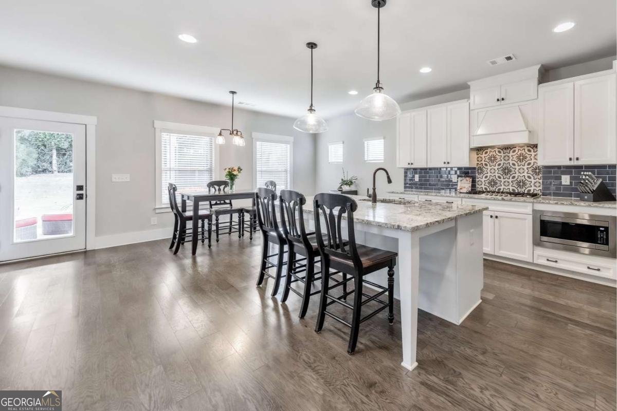 5567 Forest Edge Lane Kennesaw - 5