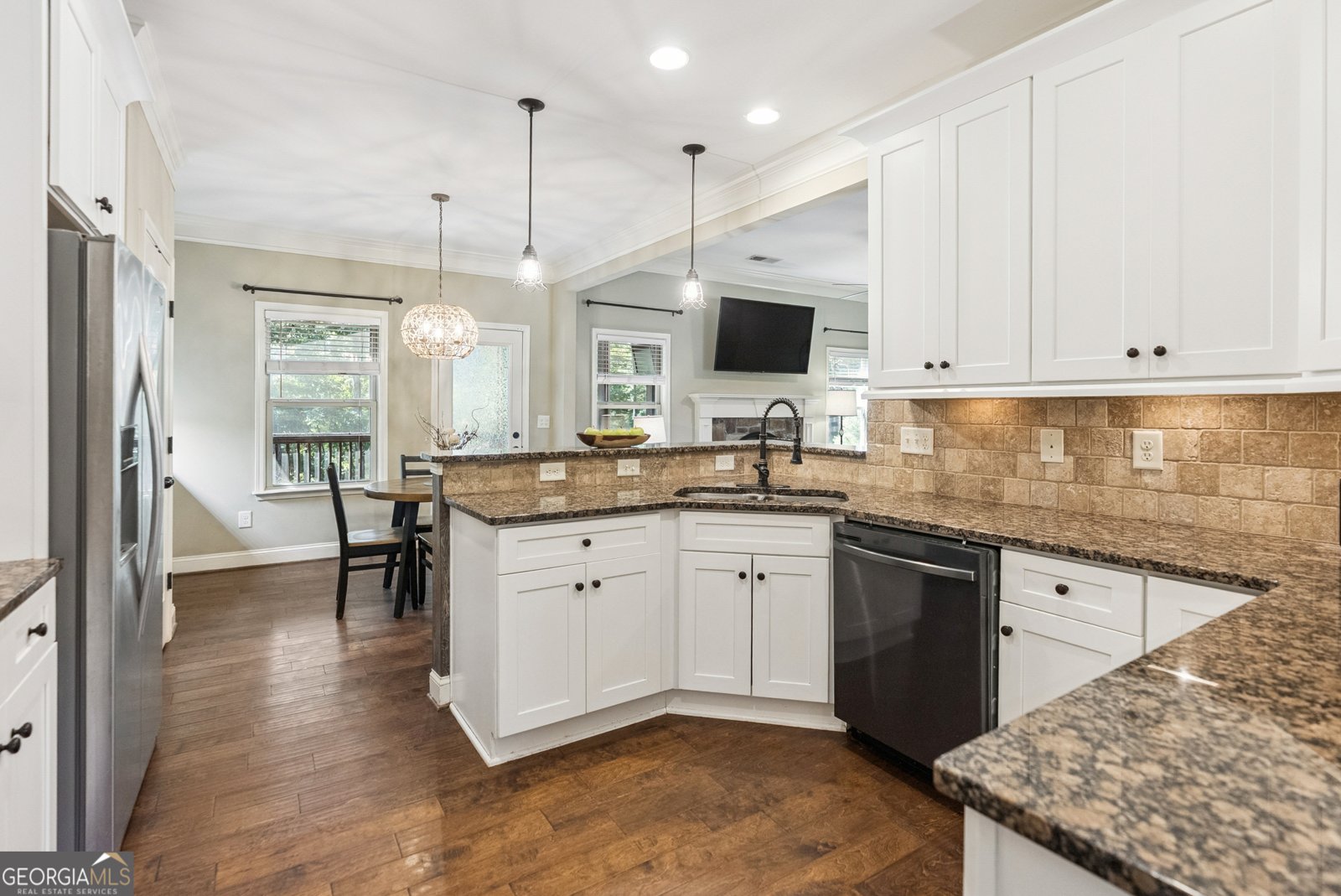 27 Rose Brooke Circle White - 14