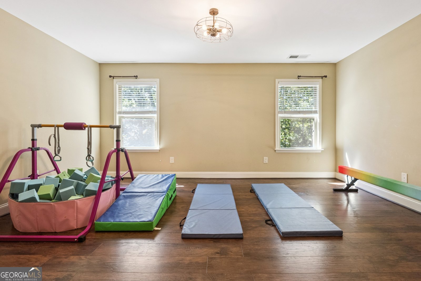 27 Rose Brooke Circle White - 19