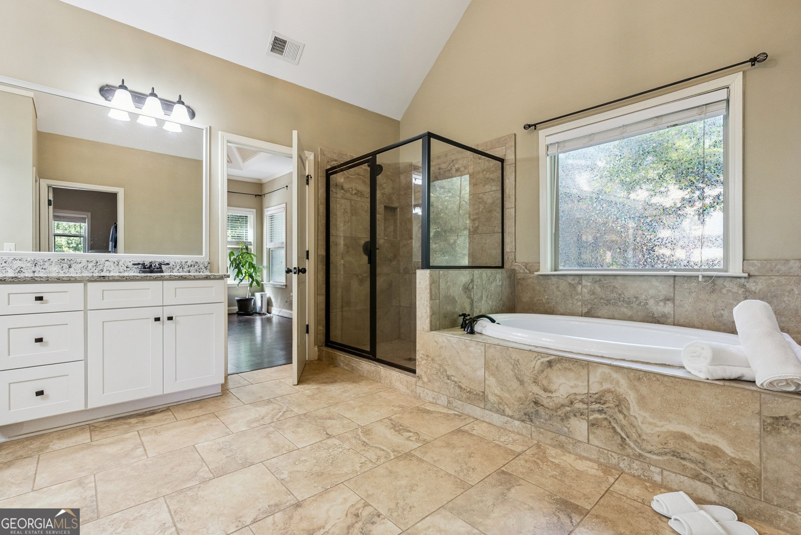 27 Rose Brooke Circle White - 26