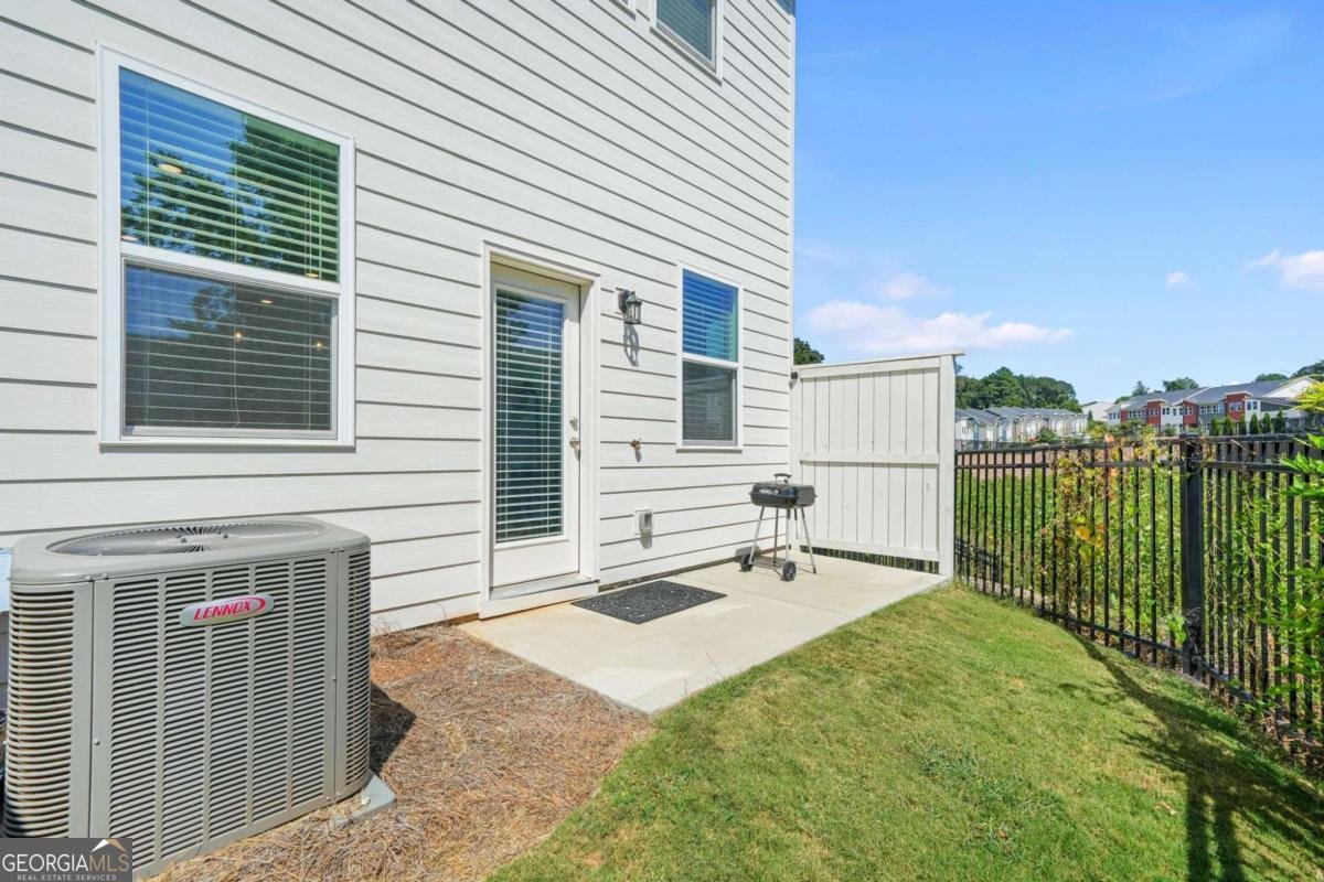 1623 Gunnin Trace Atlanta - 39