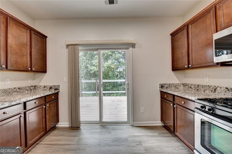 6737 Barker Station Walk Sugar Hill - 7