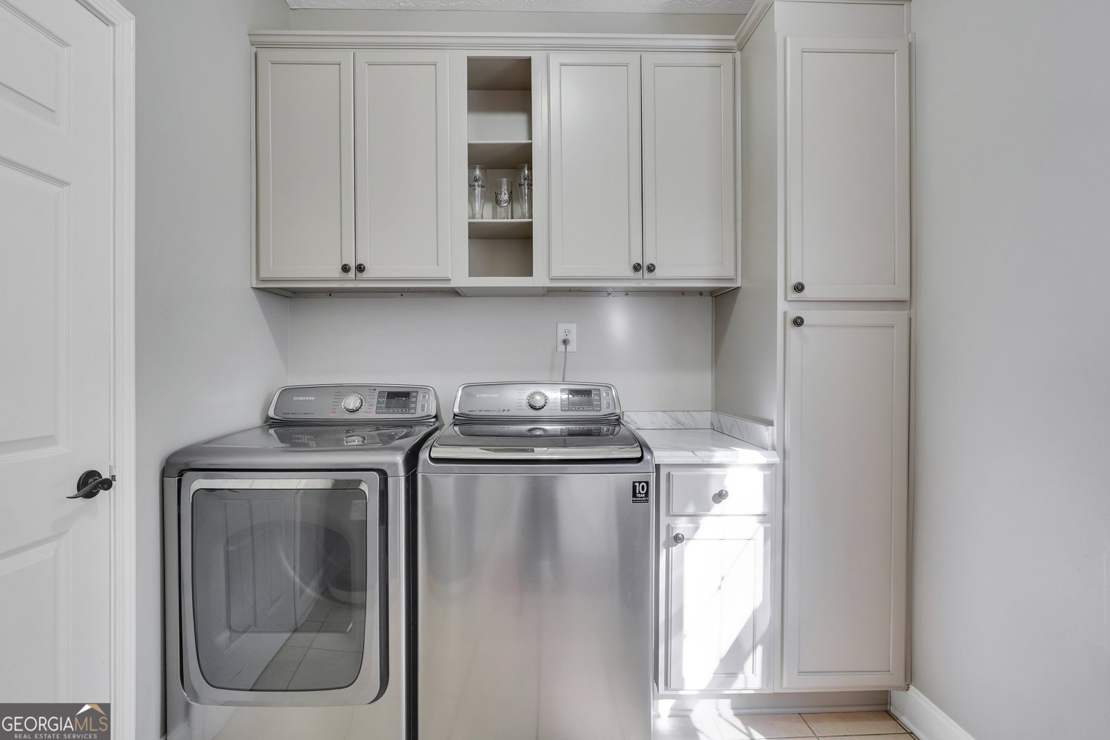 556 Higgins Road Locust Grove - 40